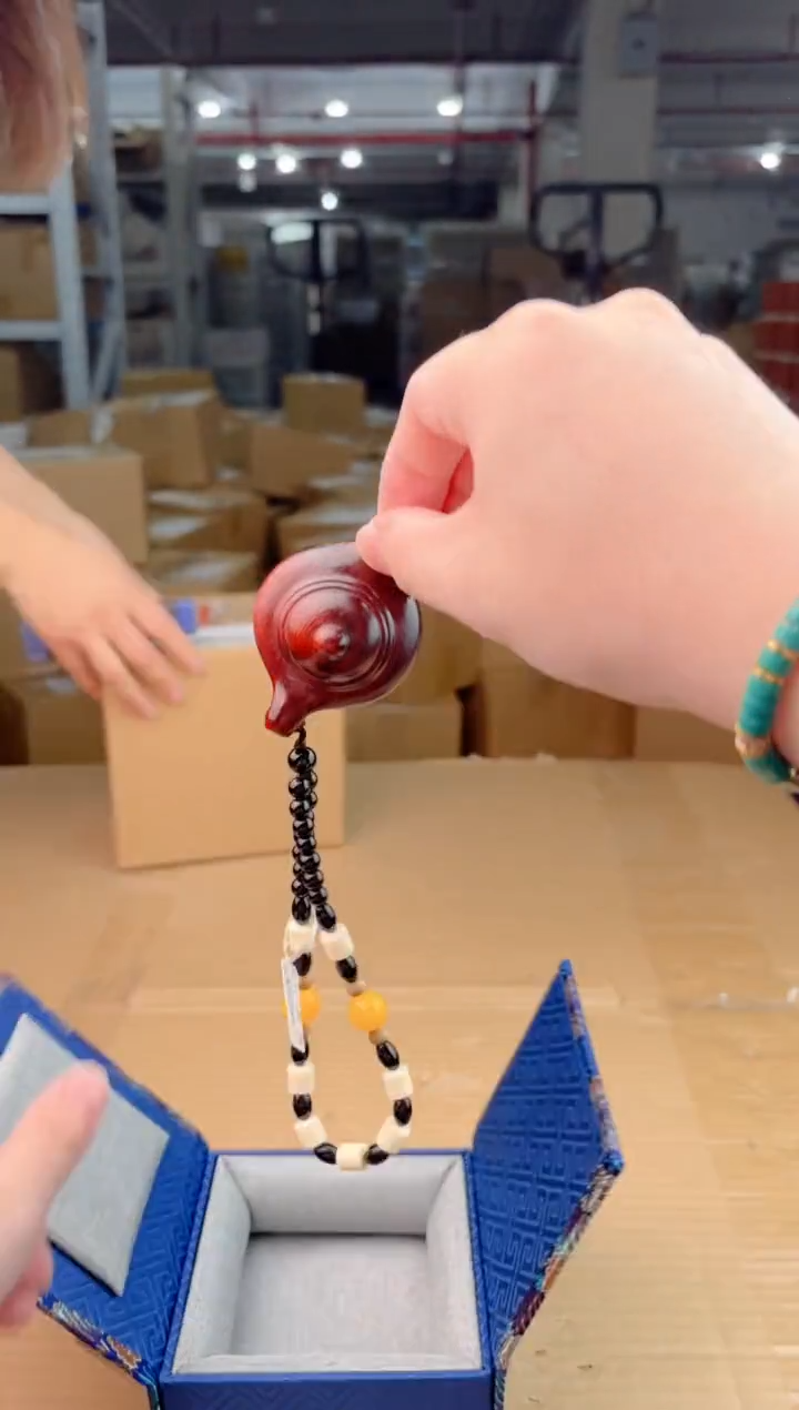 禧一文玩木作类材质手串无礼盒