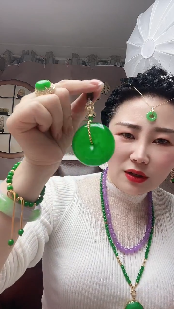 【闪购商品】砖雕苹果绿高货平安扣