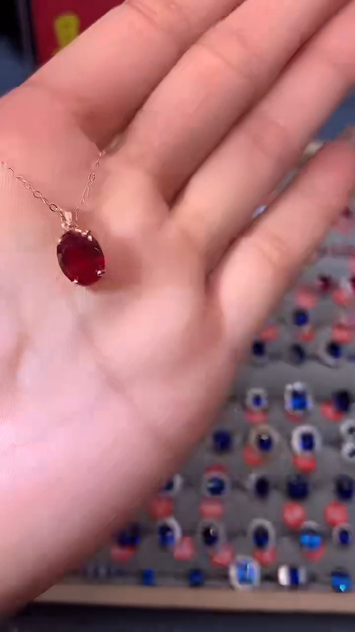 【闪购商品】红宝石吊坠(赠链)银S925镶嵌鸽血红