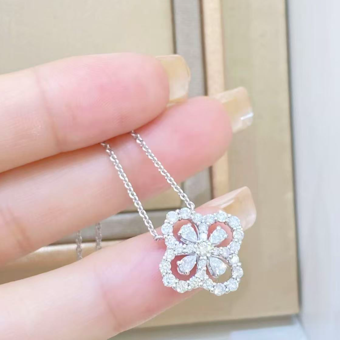 【sanshi】 中号HW四叶草项链 ZSXL0184