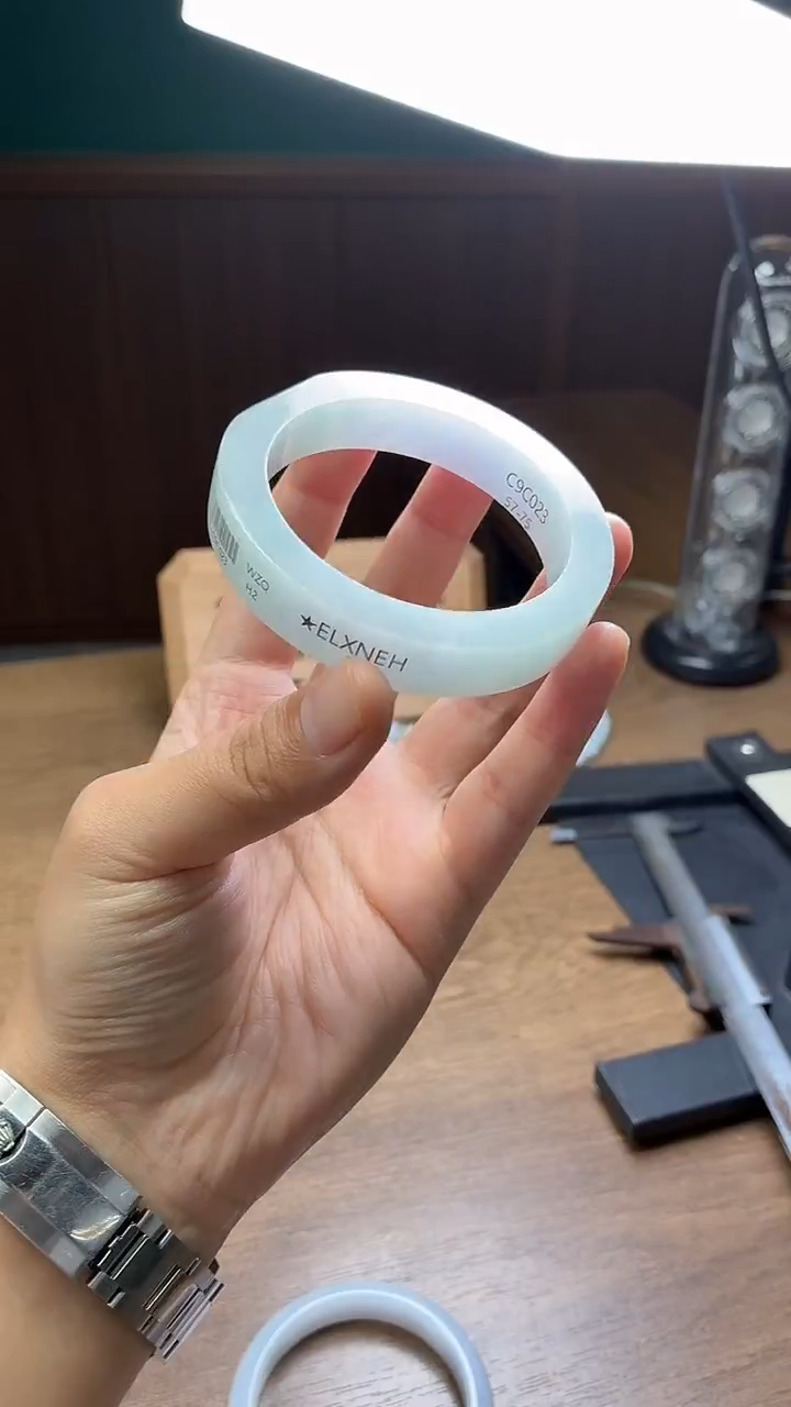 未镶嵌手镯定制翡翠南****6定制