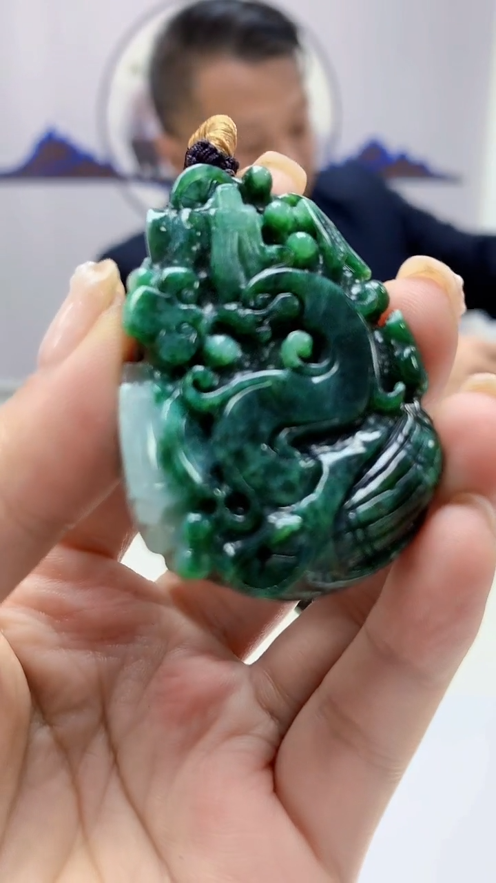 【闪购商品】定制翡翠未镶嵌4969ms-毛货挂件