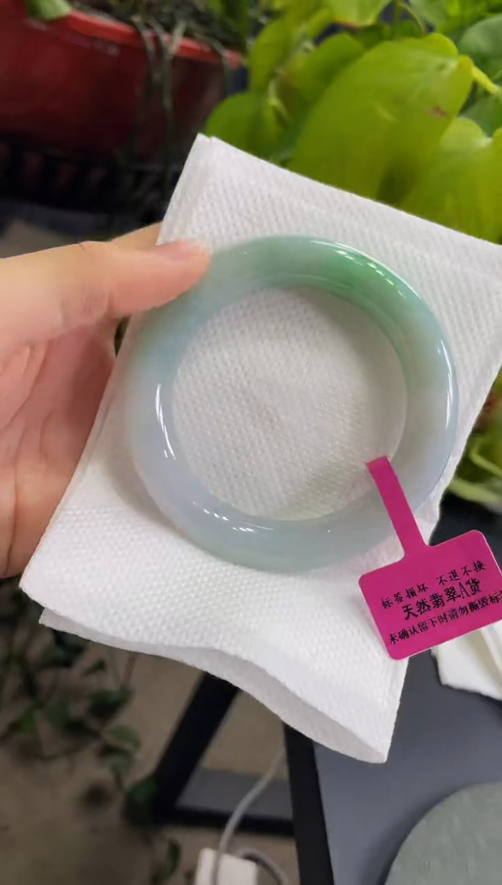 翡翠手镯未镶嵌手镯 315  56.3