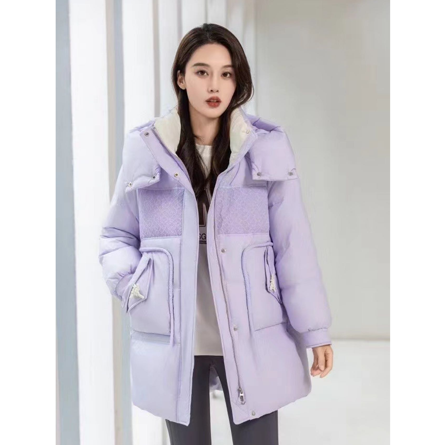 058高级连帽羽绒服女短款冬季新款设计感加厚保暖外套