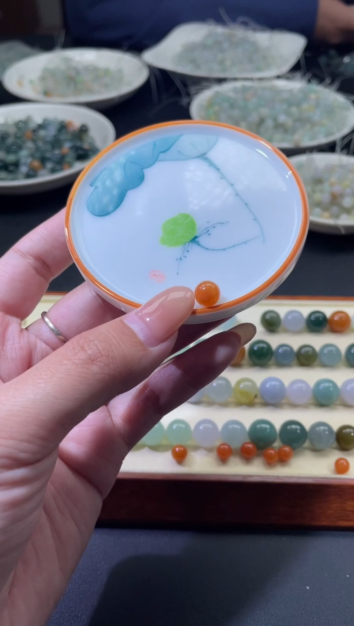 颈饰未镶嵌翡翠希*淼翡翠净货