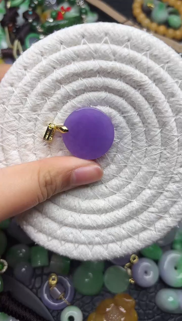 颈饰未镶嵌翡翠缅甸翡翠吊坠