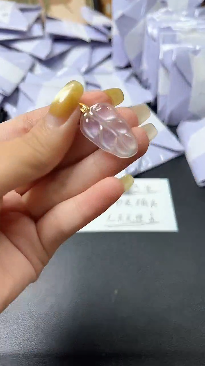 翡翠未镶嵌颈饰时尚女士精品吊坠