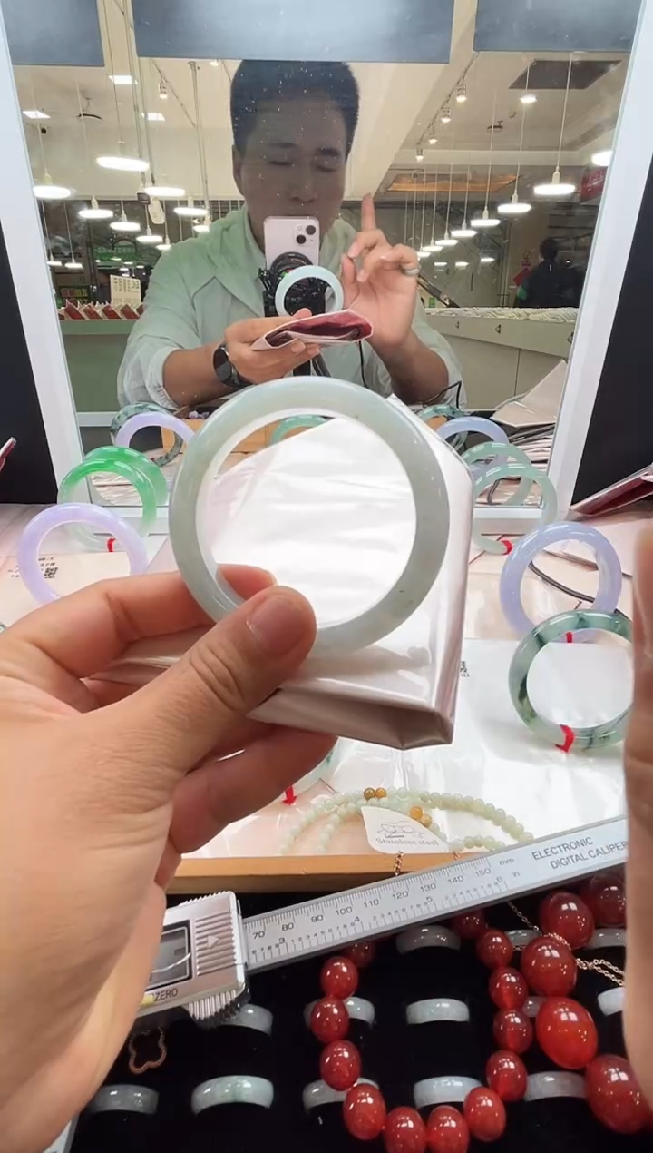 未镶嵌手镯翡翠第20号晴底糯化