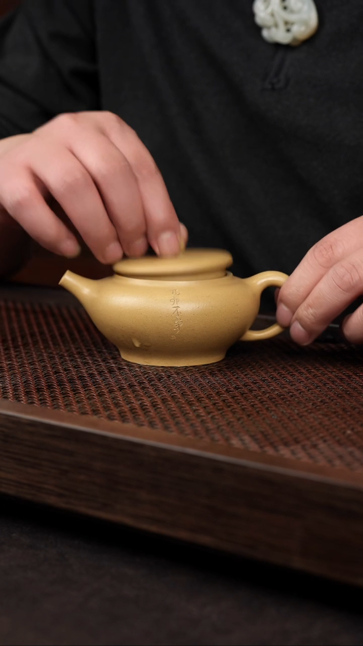 【闪购商品】紫砂茶壶黄金段金蟾婉灯