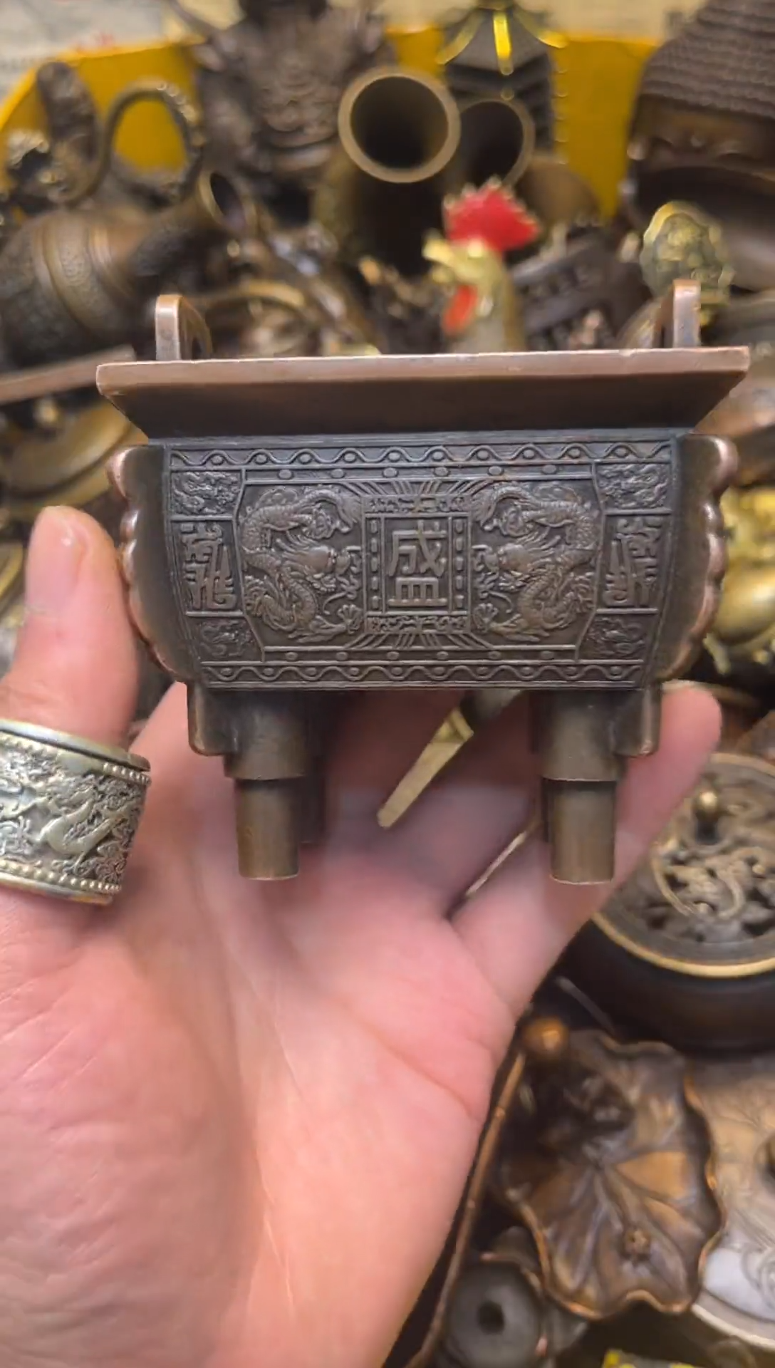 精美铜器，点击下单