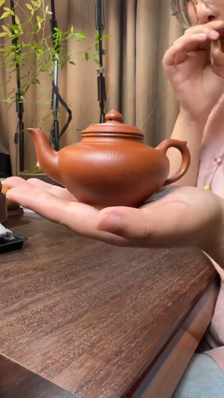 玫*?宝山红降坡99纯红-景州笑樱壶（半手精工制作）