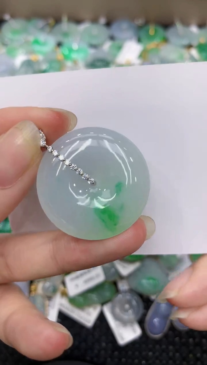 【闪购商品】翡翠颈饰18K金镶嵌11111111111