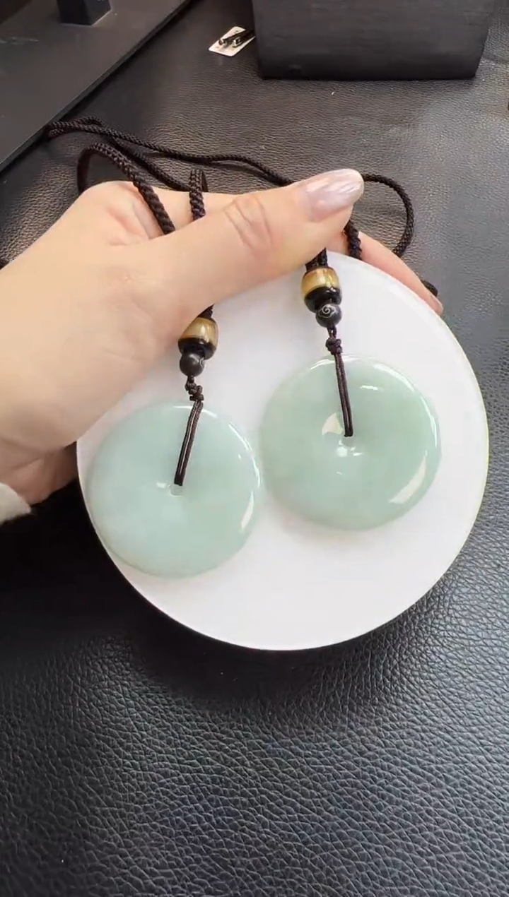 【闪购商品】翡翠颈饰未镶嵌K683-793平安扣多样性发一