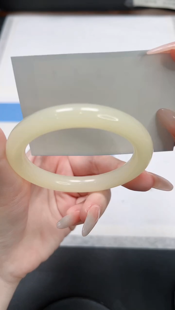 【闪购商品】石英质玉未镶嵌手镯79-56