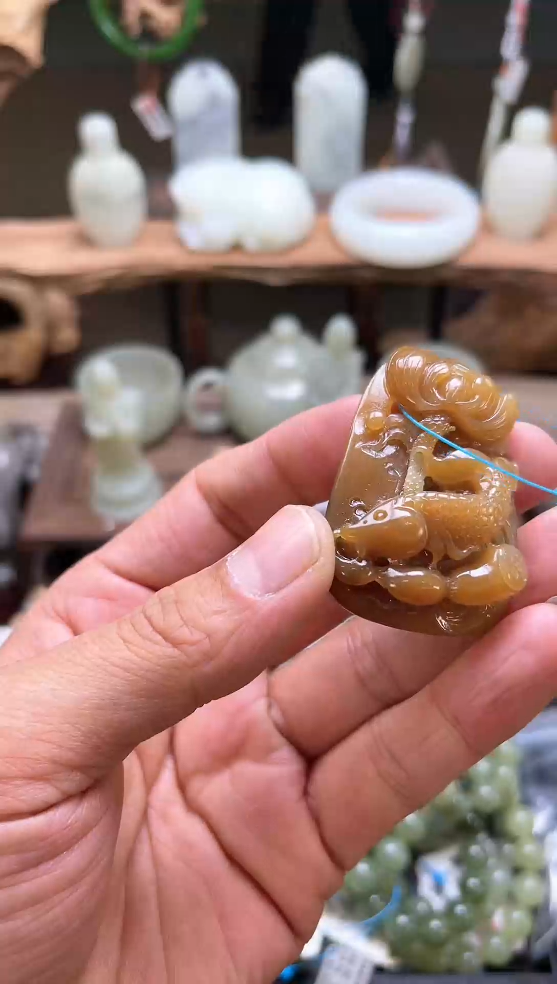 【闪购商品】和田玉吊坠未镶嵌且末糖 年年有鱼9007653