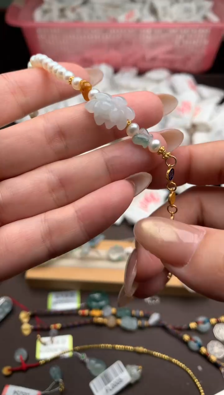 【闪购商品】翡翠手链未镶嵌一