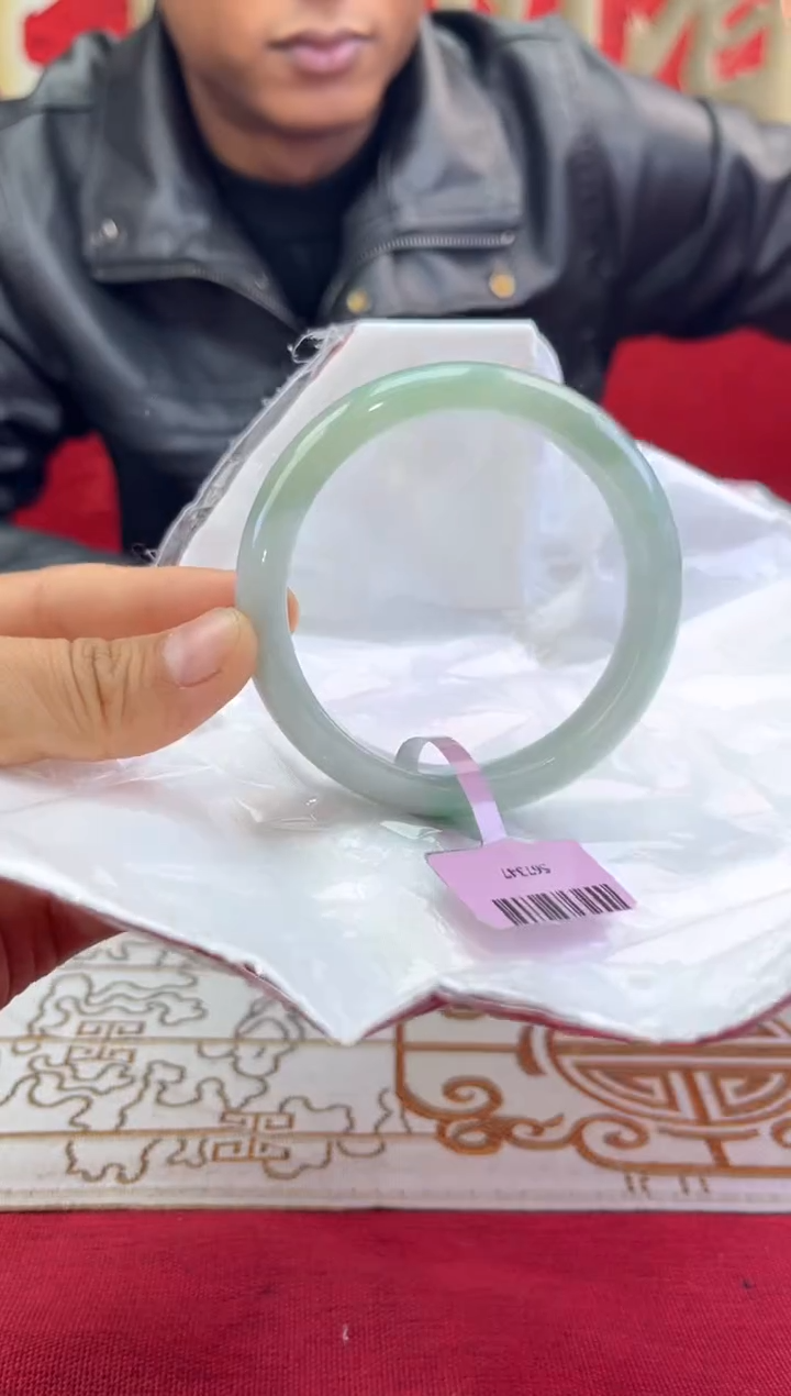 【闪购商品】翡翠手镯未镶嵌翡翠手镯