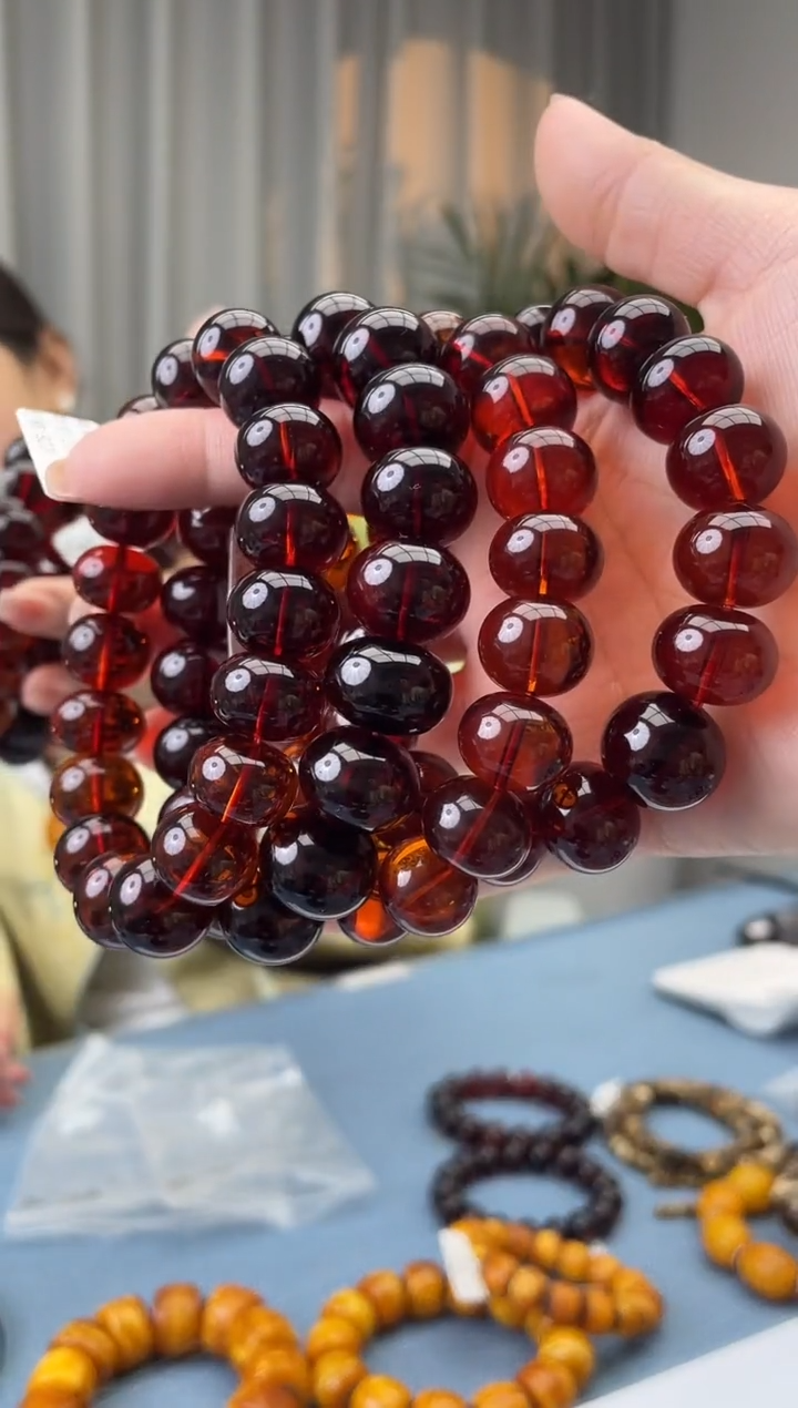 【闪购商品】琥珀珠宝奇石未镶嵌假一罚十，多样性发一件03034