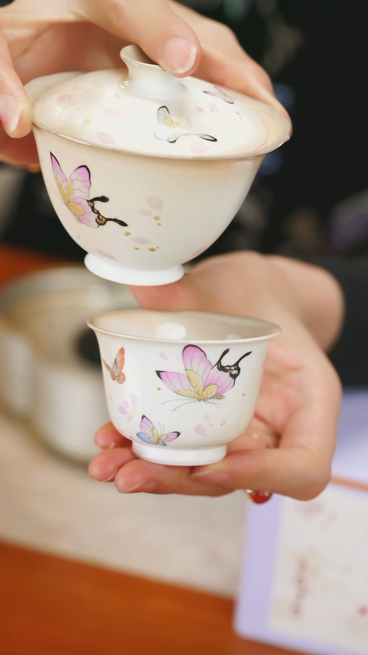【闪购商品】景德镇全手工柴烧蝴蝶盖碗+杯子