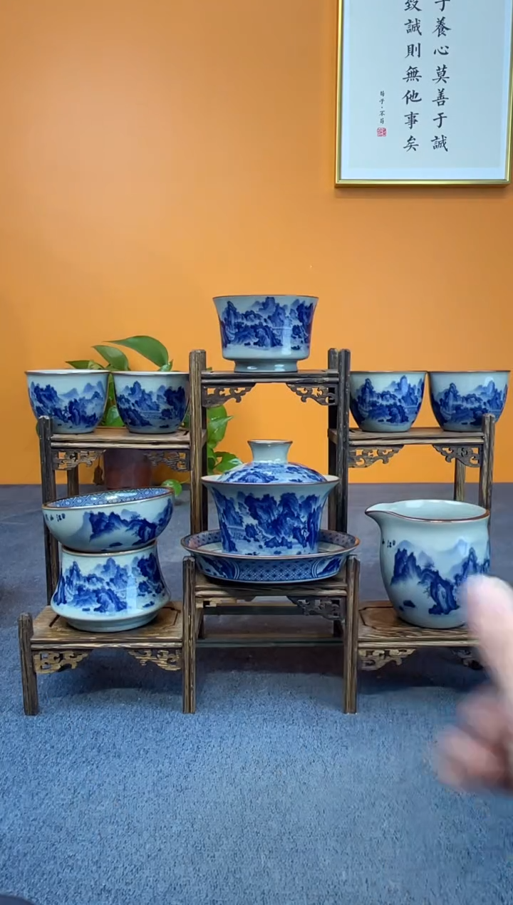 陶瓷景德镇陶瓷釉下青花八件套＋壶