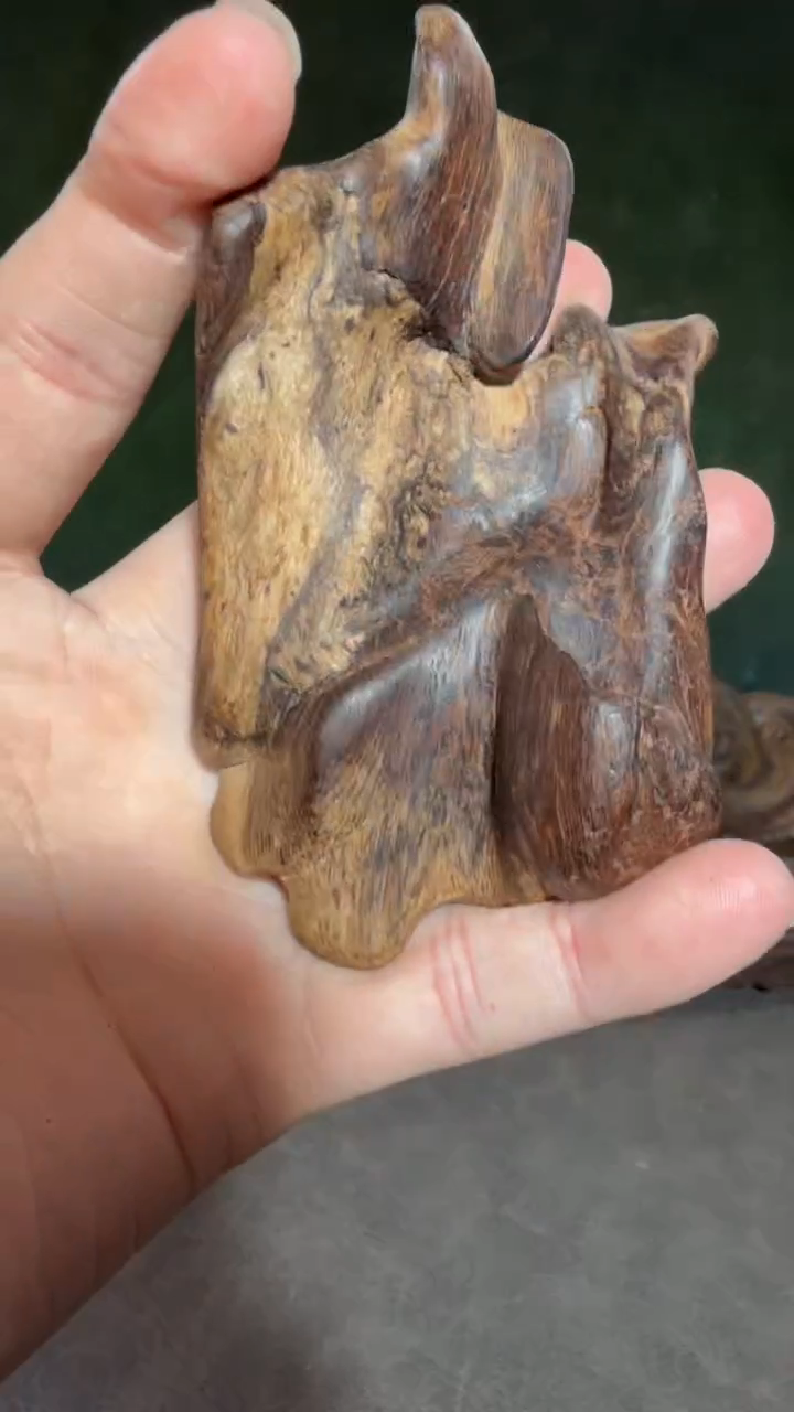 沉香手把件多样性发一