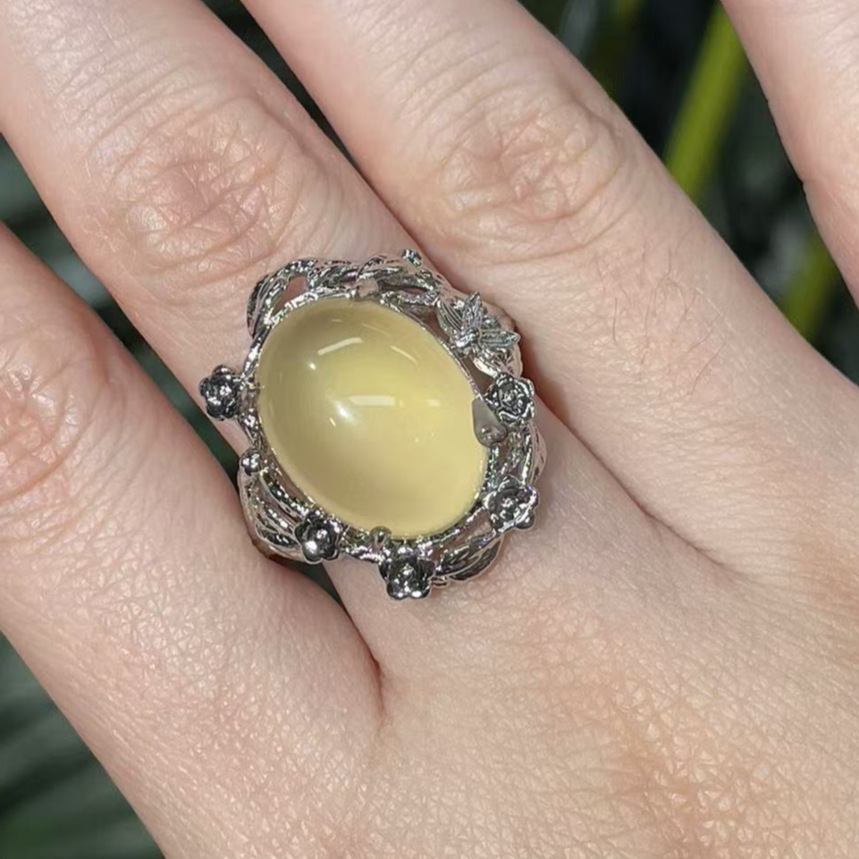 天然玛瑙 葡萄肉蛋面 豪镶活圈活口戒