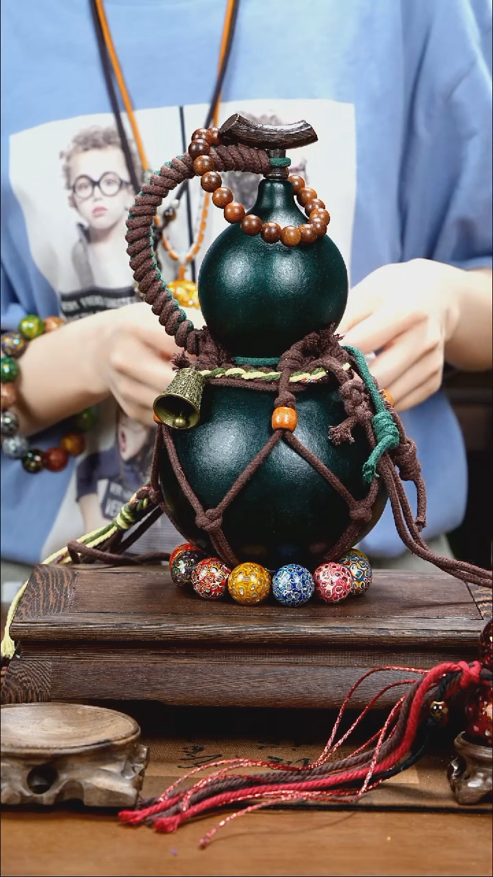 XE106网兜款葫芦不包手串+贡木手串