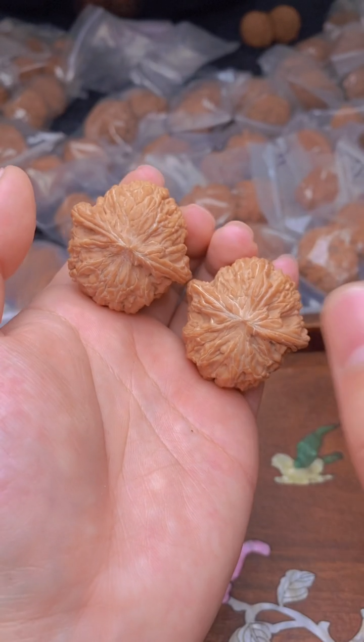 【闪购商品】文玩核桃把件G126号38尺磨盘