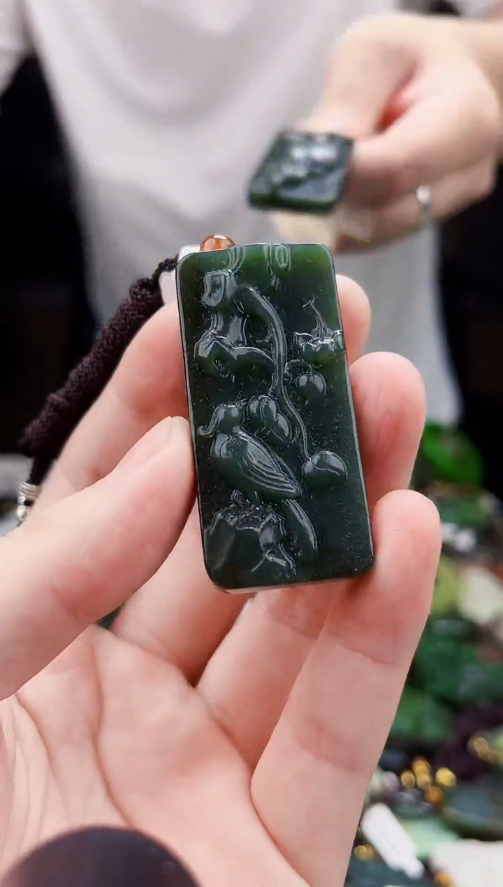 和田玉未镶嵌颈饰拍一发一