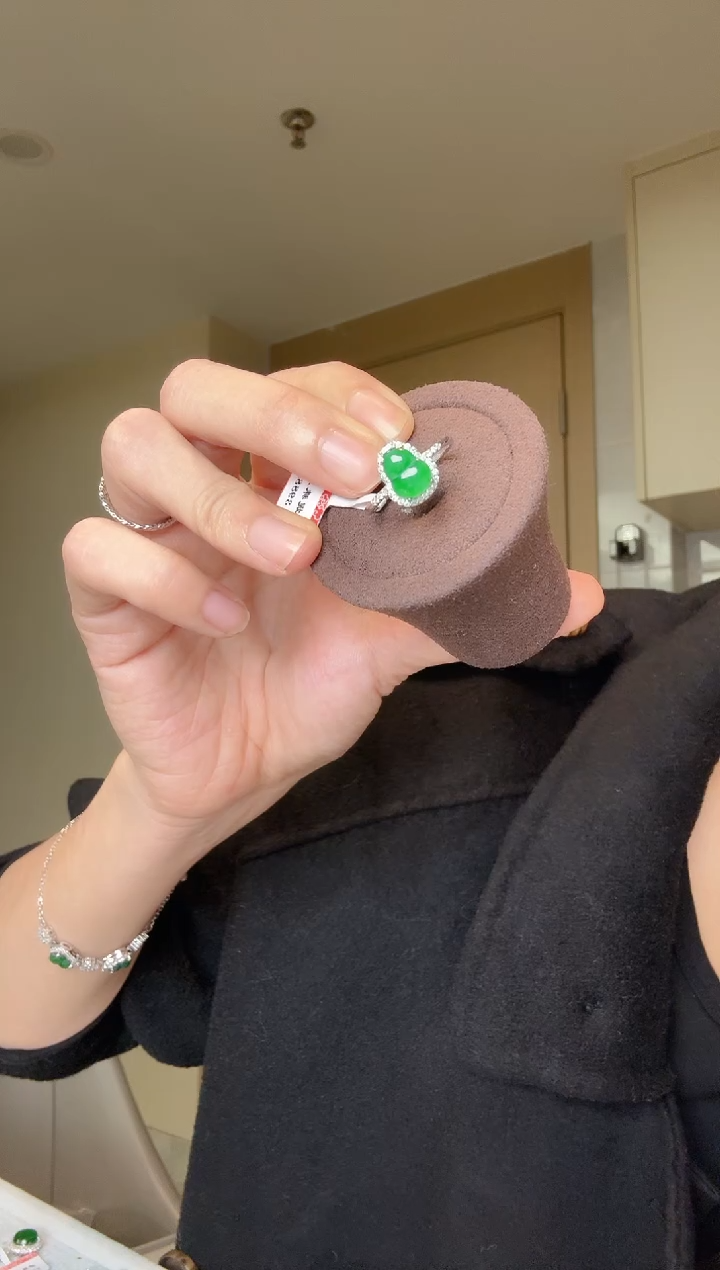 【闪购商品】翡翠戒指银S925镶嵌大葫芦戒指