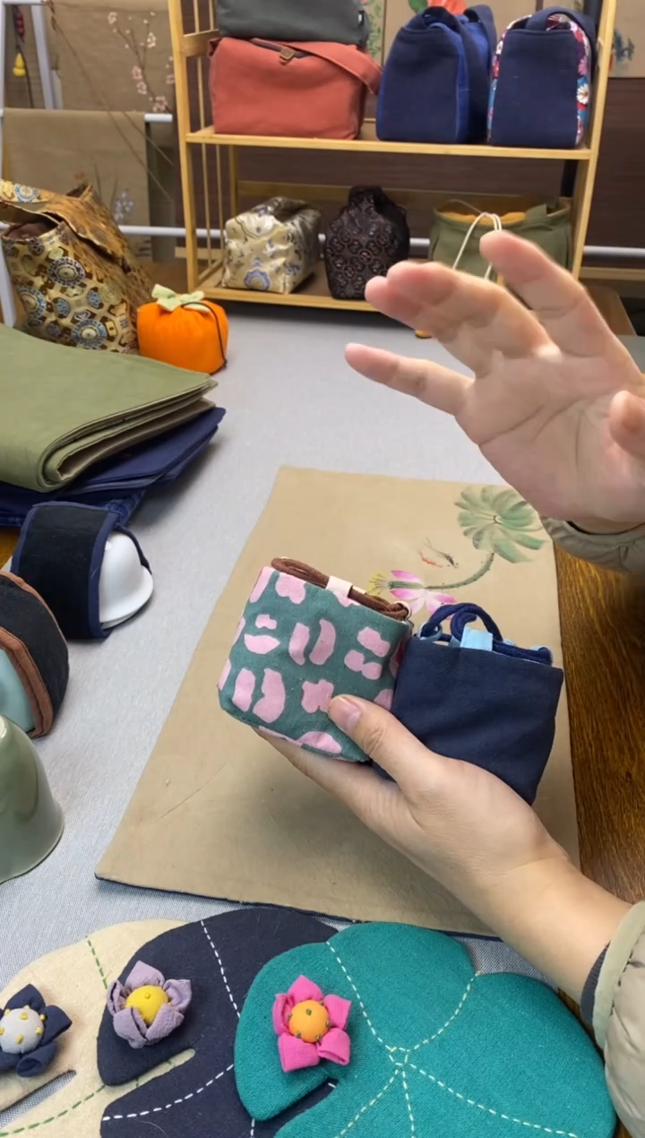 小号斗金（蓝色1+水滴粉1）