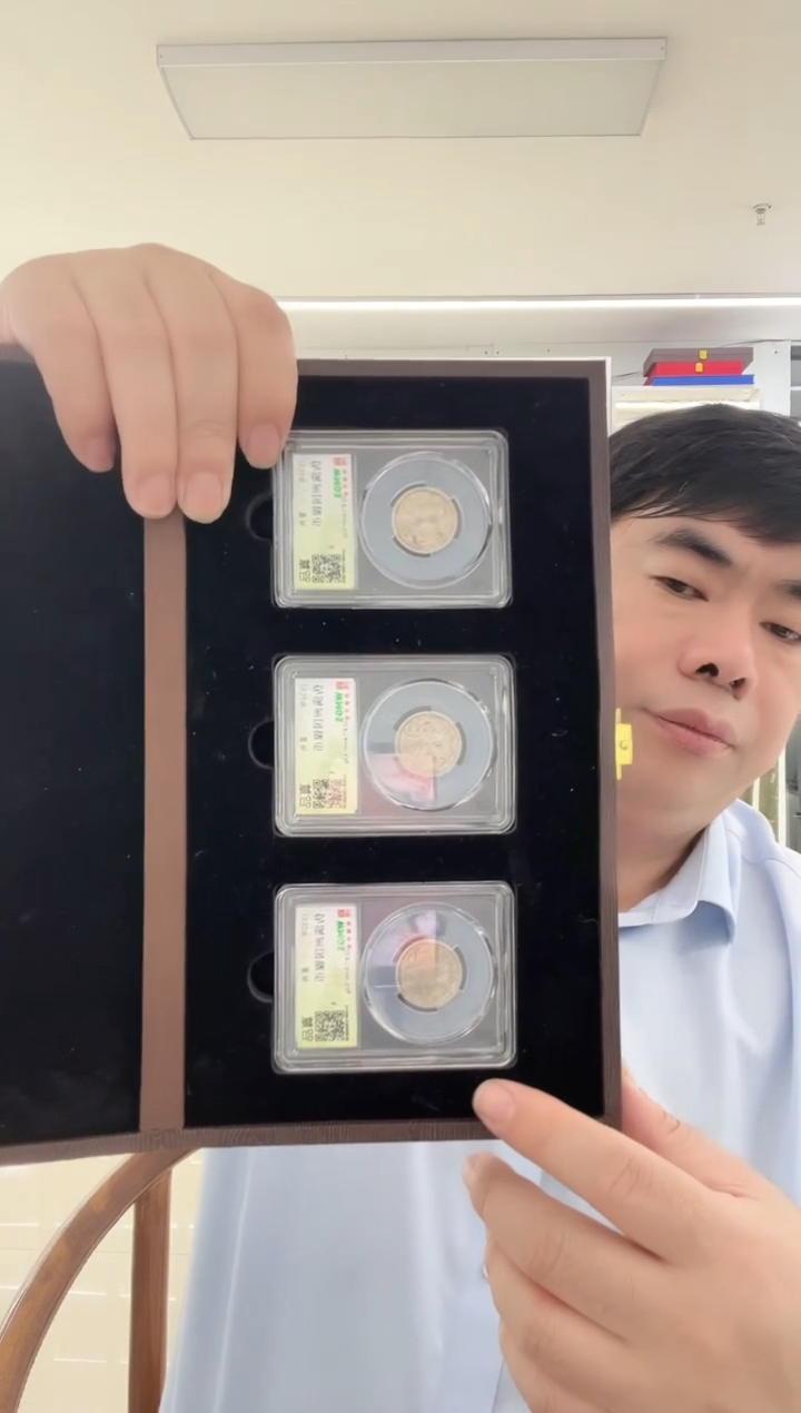 金属民国机制币 双龙三枚 同分数随机发