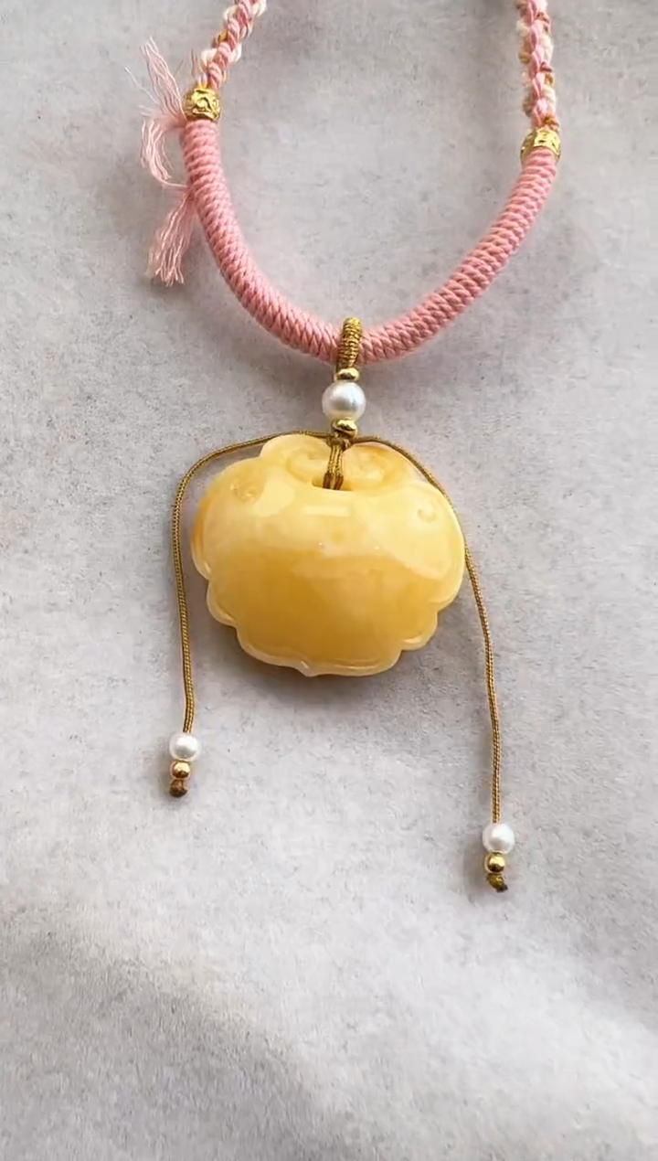 【闪购商品】琥珀裸石未镶嵌10218100-吊坠