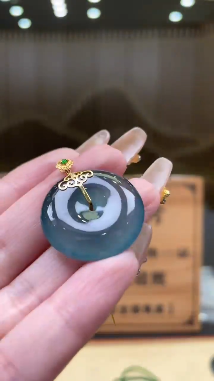 【闪购商品】翡翠颈饰未镶嵌      *228