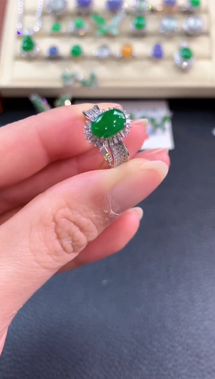 【闪购商品】翡翠戒指18K金镶嵌b73不退换