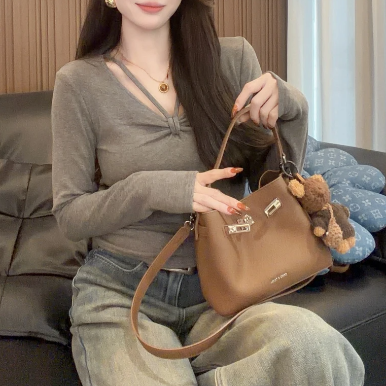 秋冬新款时尚V领时髦褶皱长袖显瘦修身打底衫T恤原创系带褶皱上衣