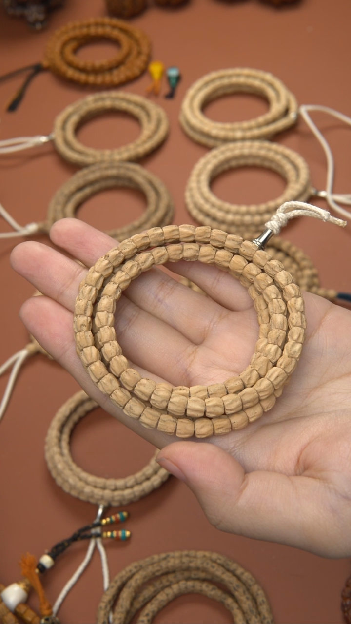 【闪购商品】柏香籽/百香籽手串1