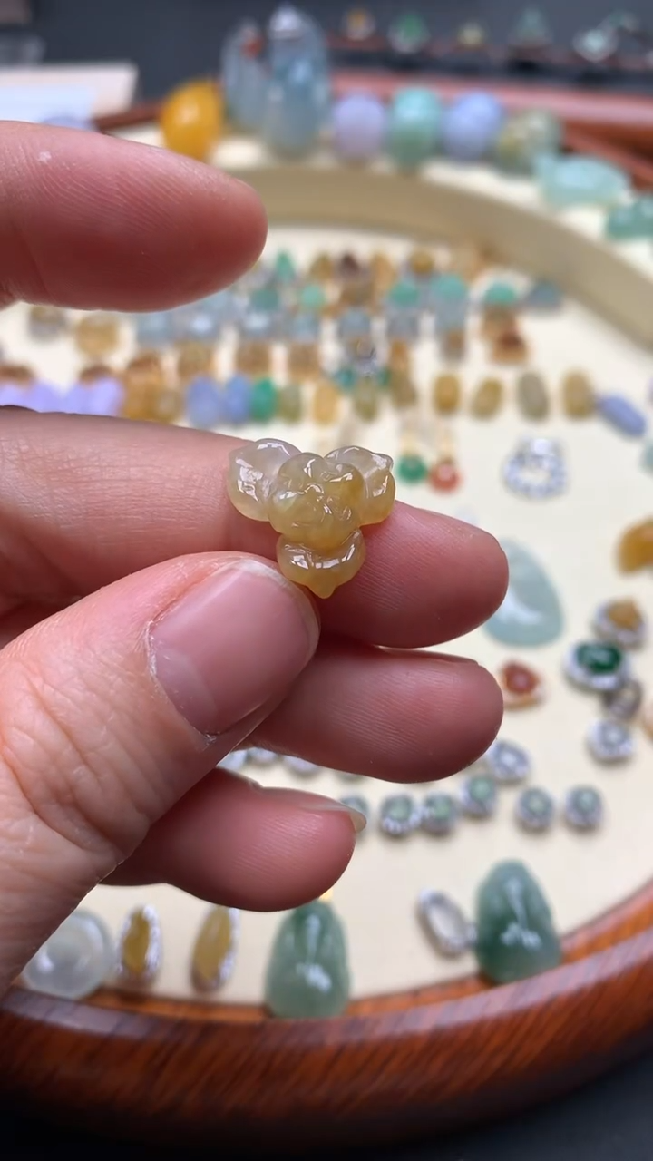 【闪购商品】翡翠耳饰未镶嵌翡翠花花黄