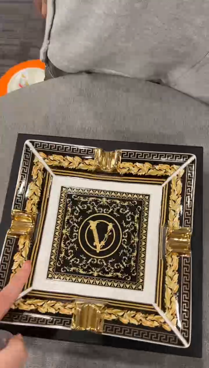 【闪购商品】杯H716--------------