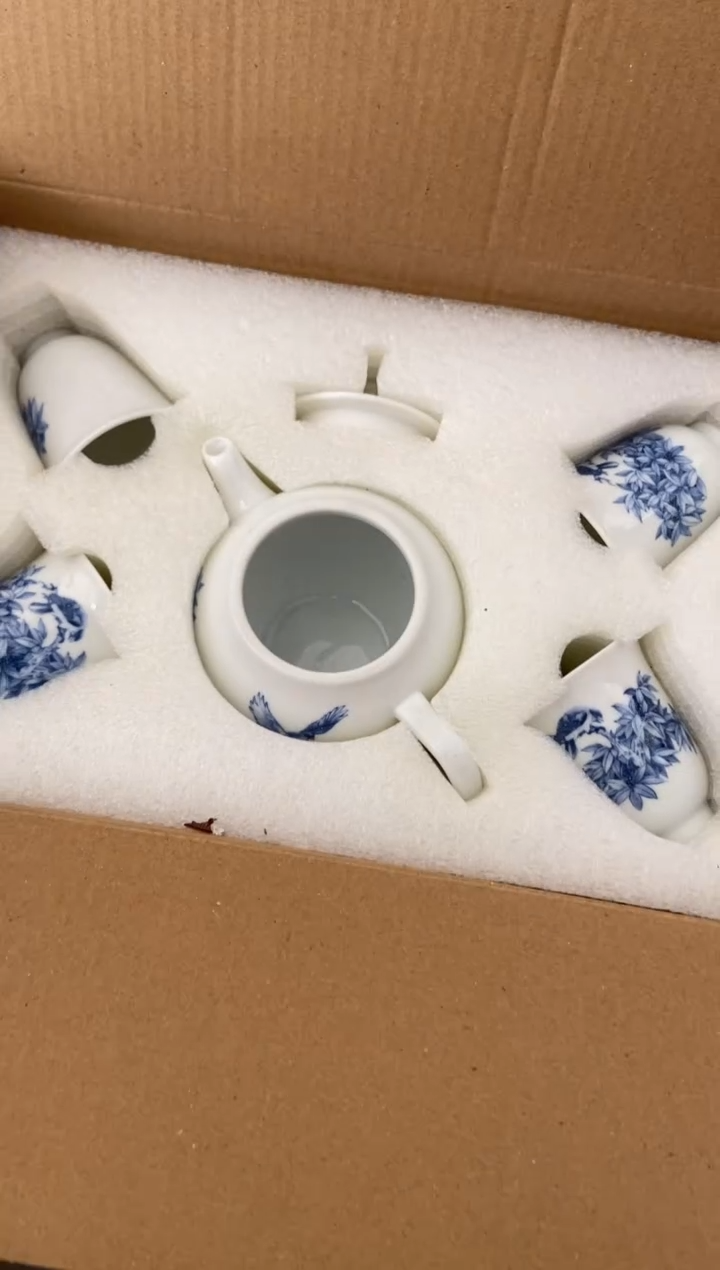杯无运费险有瑕疵的摄影的产品有使用过的痕迹有点脏介意勿拍