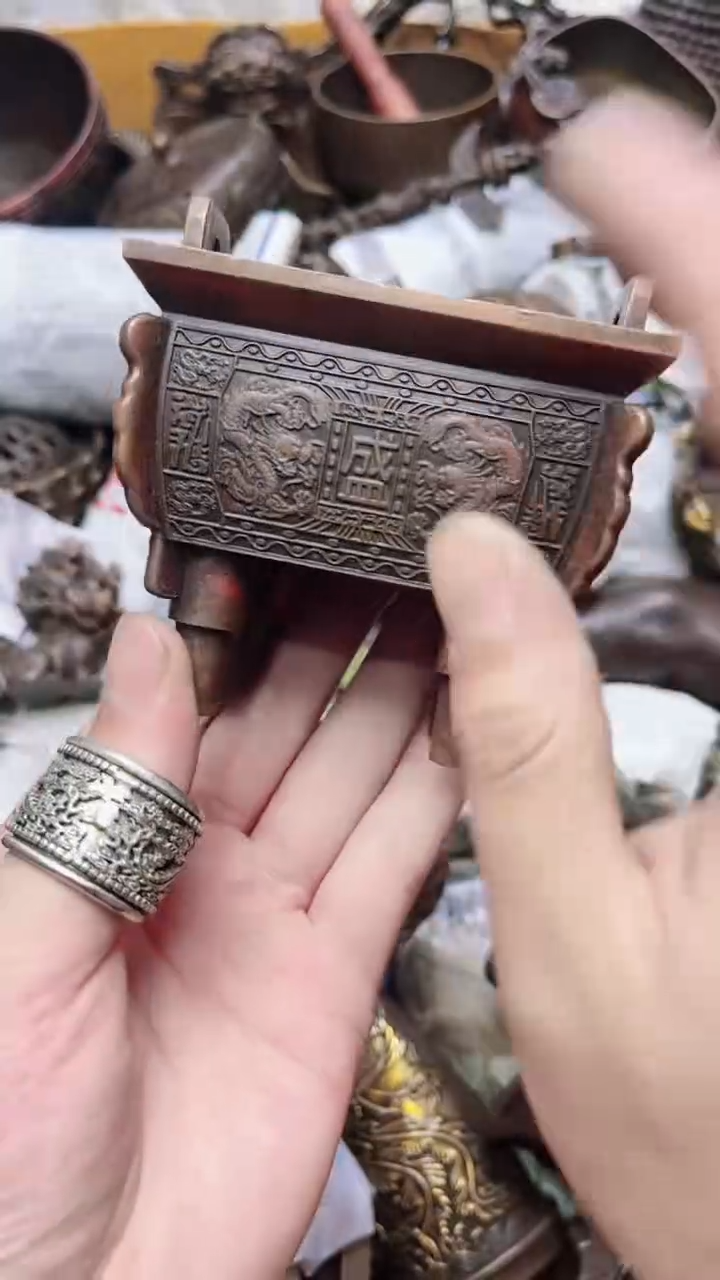 精美铜器  点击下单