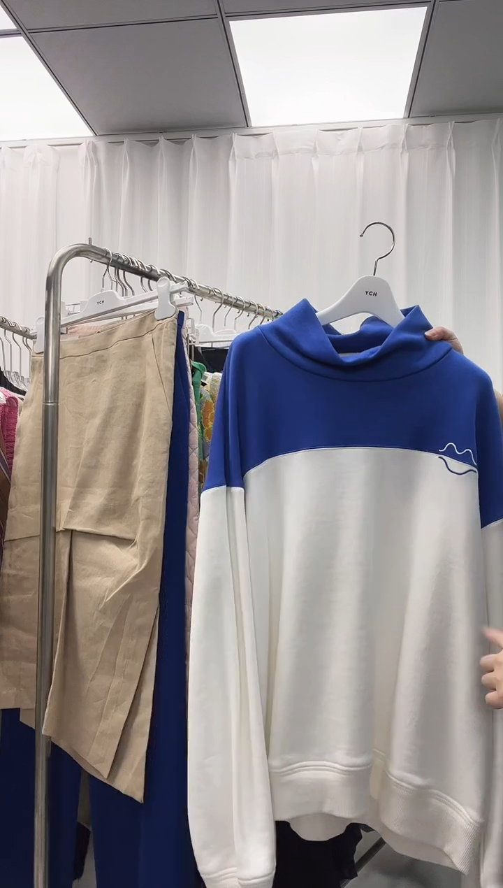 编号167   设计师品牌  挂板 样衣    卫衣 一件