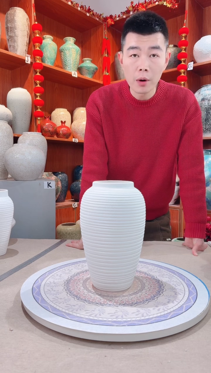 【闪购商品】瓶陶瓷花瓶 无花 白螺纹中号