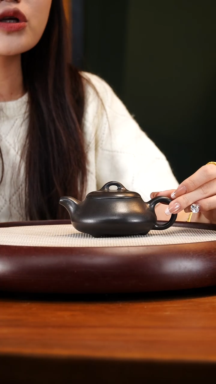 XXW17黑泥四世同堂180cc