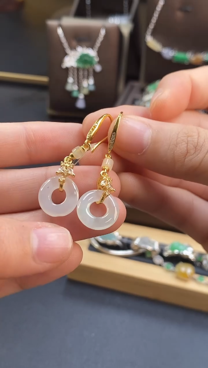 颈饰银S925镶嵌翡翠15897多样性发一