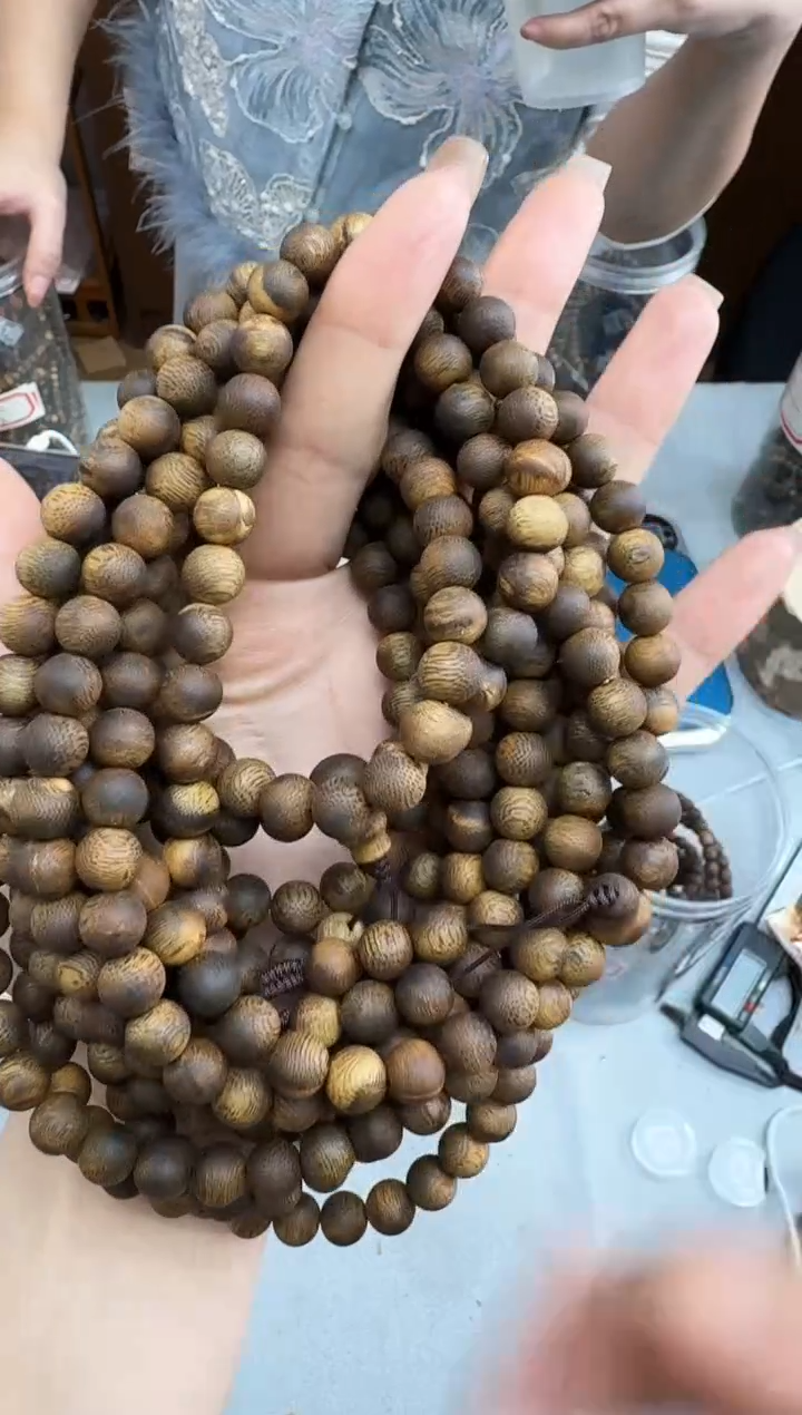沉香手串0830老乌身圆珠多圈多样性发一