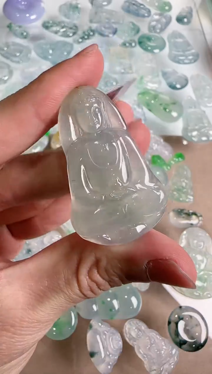 【闪购商品】翡翠吊坠(不含链)未镶嵌··