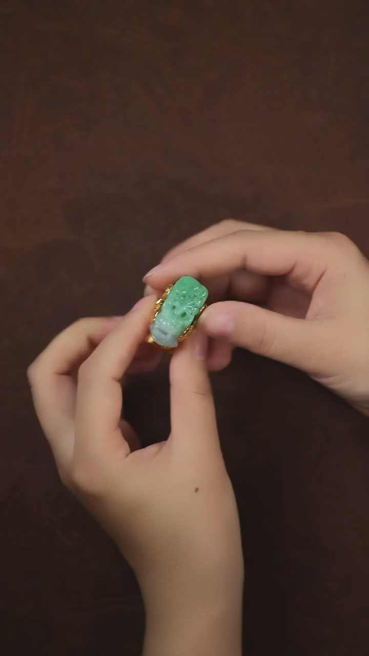 未镶嵌挂件翡翠闪购 貔貅
