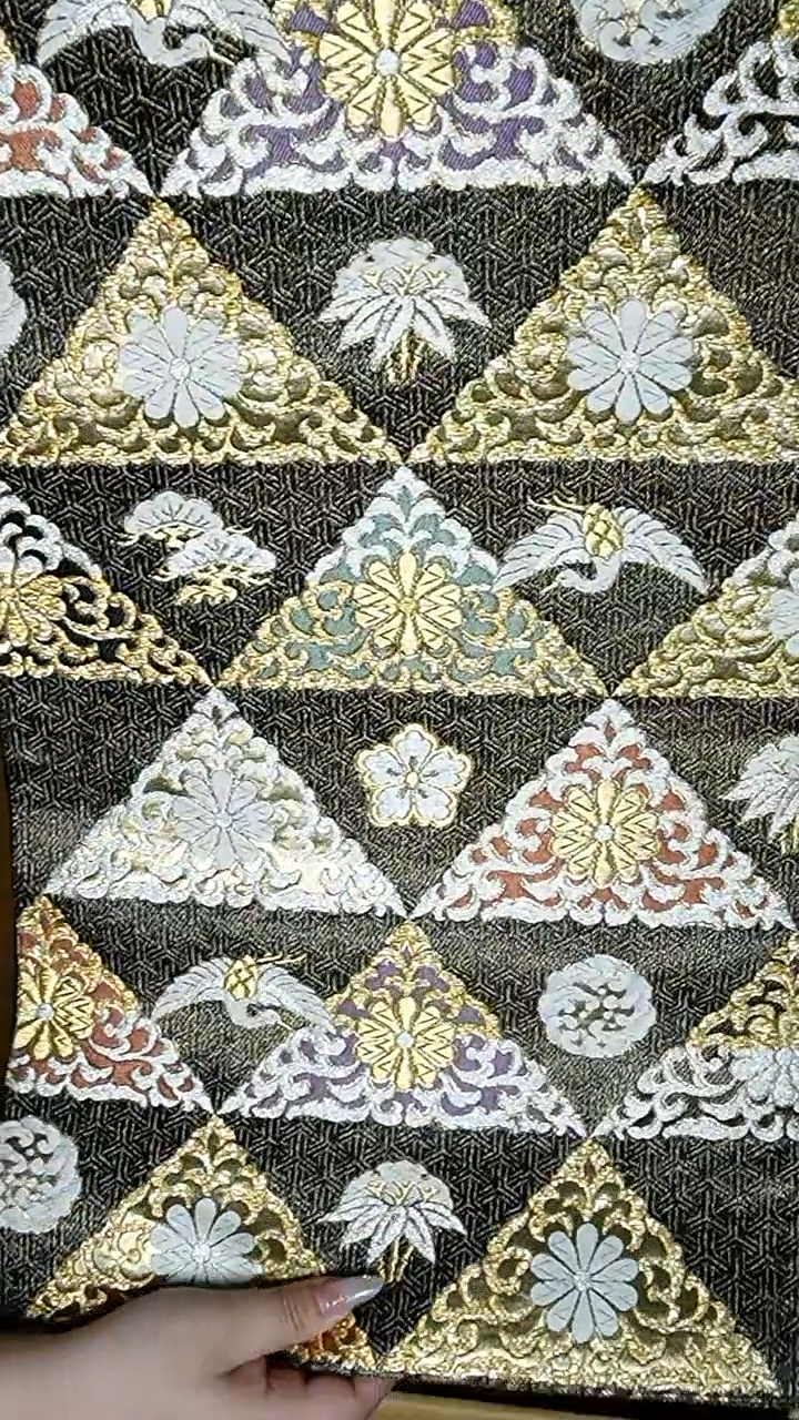 织绣10织金三角仙鹤