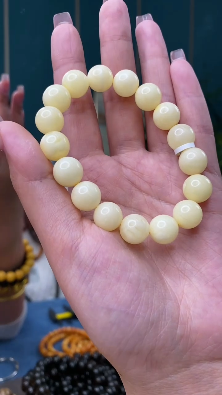 【闪购商品】琥珀裸石未镶嵌2/15-GM-#85